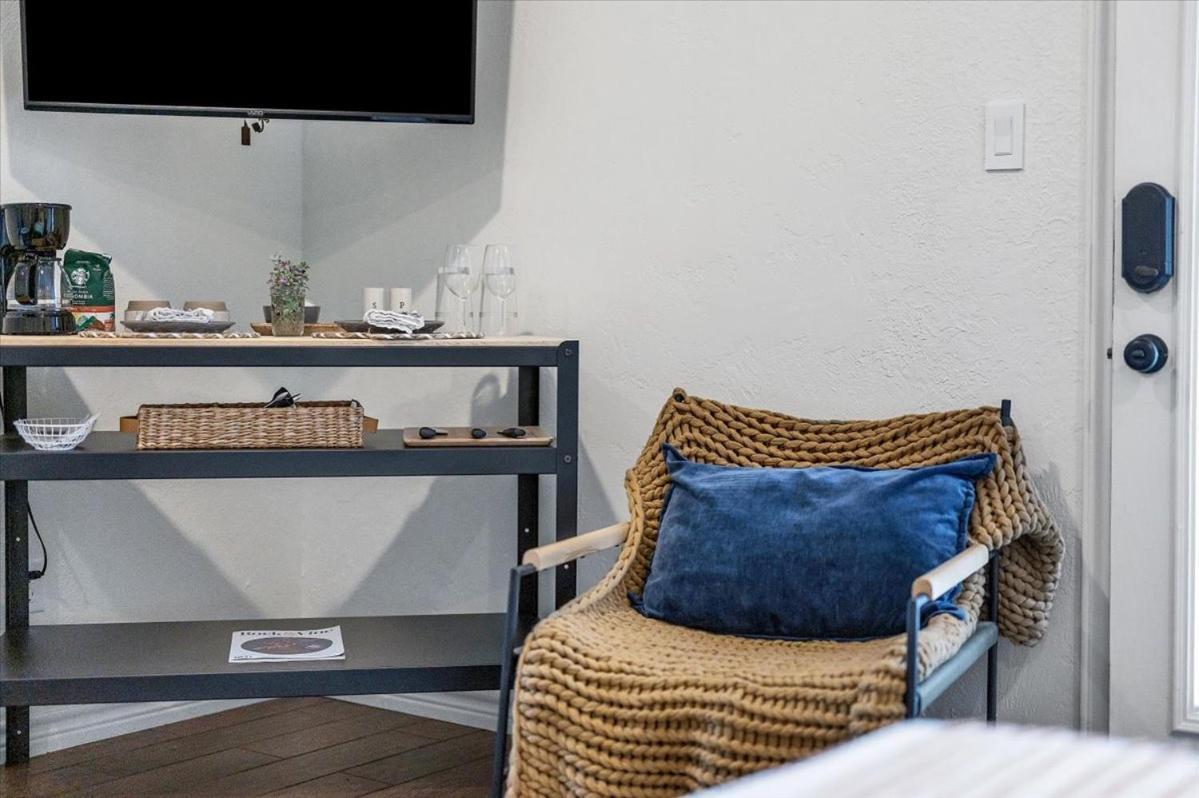Relaxing Alpaca Ranch Mins From Downtown Wimberley Villa Bagian luar foto