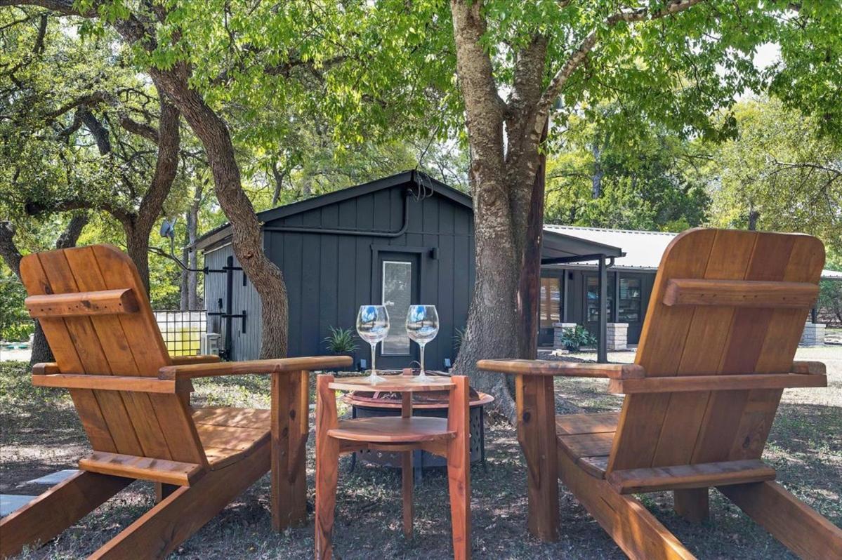 Relaxing Alpaca Ranch Mins From Downtown Wimberley Villa Bagian luar foto