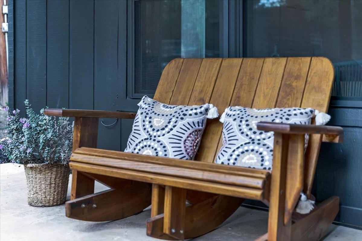 Relaxing Alpaca Ranch Mins From Downtown Wimberley Villa Bagian luar foto